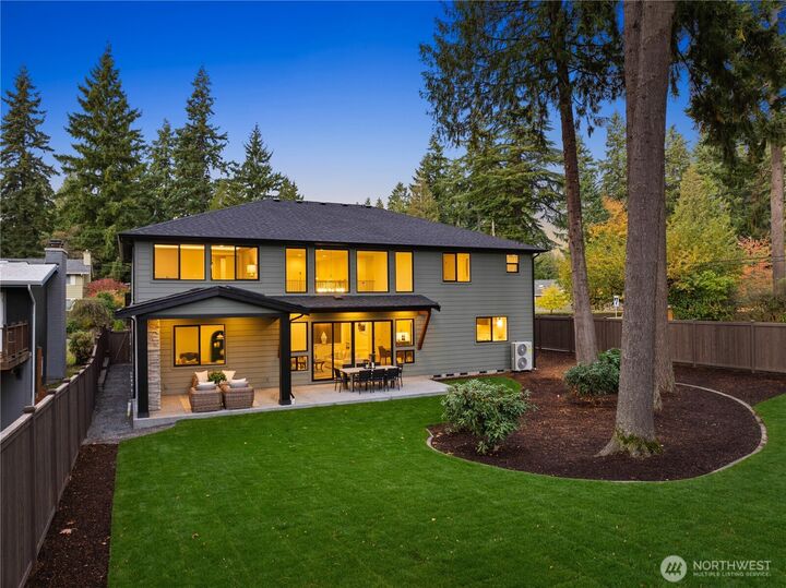 Property Photo: 12127 NE 65th Street WA 98033