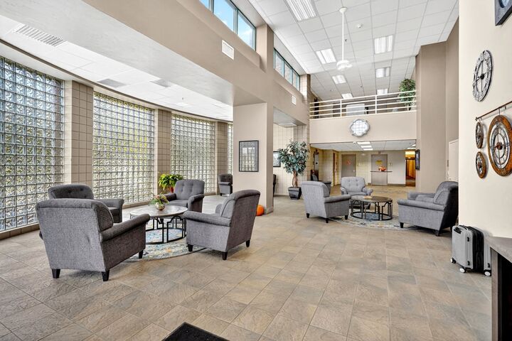 Property Photo:  400 N Richmond Unit 332 Street  WI 54911 