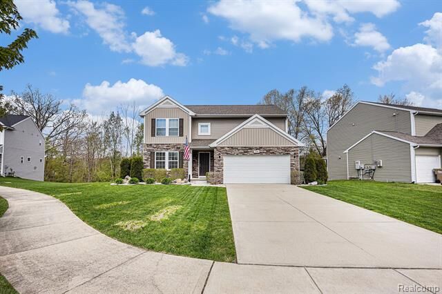 Property Photo: 754 Autumn Valley Drive MI 48462