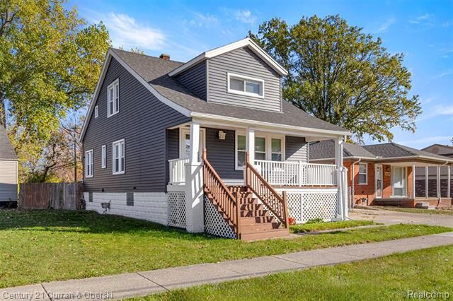 Property Photo:  26640 Schoenherr Road  MI 48089