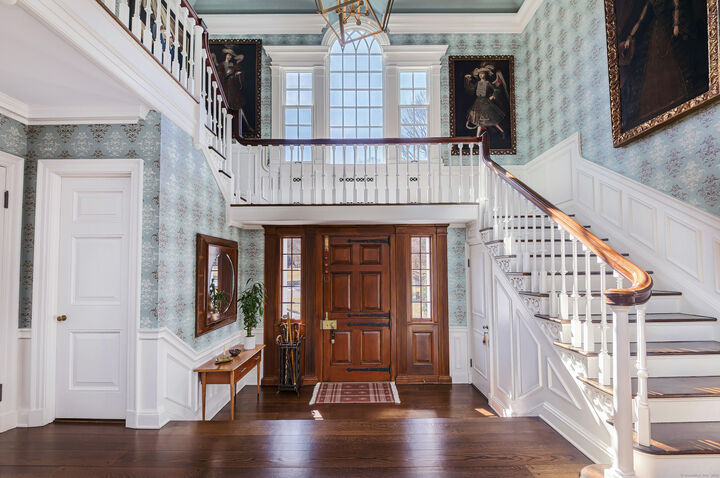 Property Photo:  384 West Lane  CT 06877 