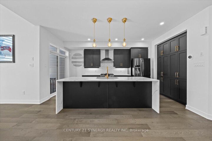 Property Photo: 92 Longworth Avenue ON K1T 0S7