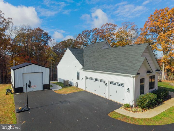 Property Photo: 499 Poplar Road VA 22406