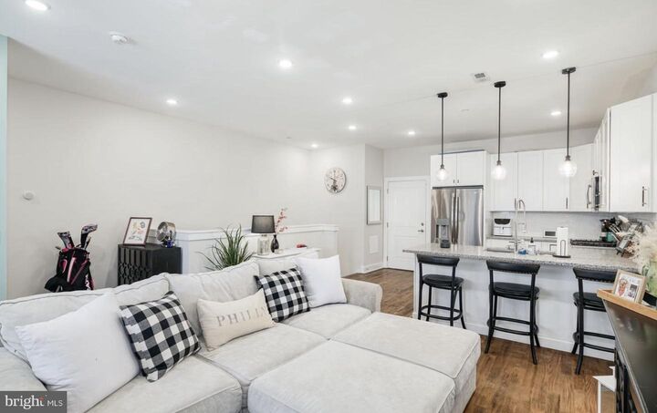 Property Photo: 207 E Allen Street 2 PA 19125