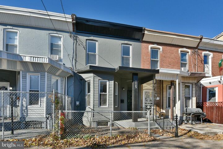 1725 W Juniata Street  Philadelphia PA 19140 photo