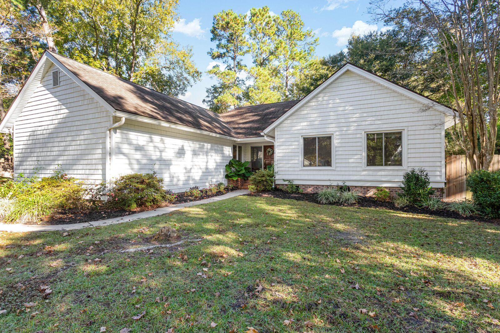 Property Photo:  1159 Shilling Place  SC 29464 