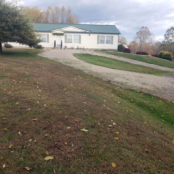 Property Photo: 4890 Township Road 122 NW OH 43783
