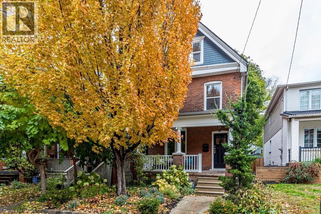 Photo de la propriété: 111 Gladstone Avenue ON L8M 2H8