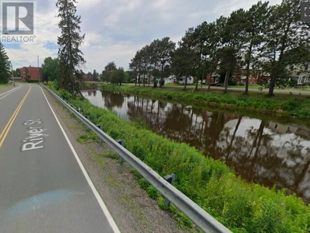 Photo de la propriété:  287 River St  ON P0R 1L0 