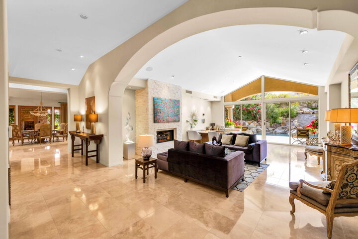 Property Photo:  113 Heather Court  CA 92260 