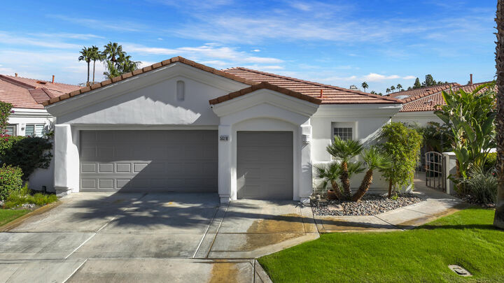 Property Photo: 55318 Tanglewood CA 92253