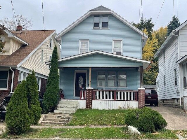 Property Photo:  247 E 29 Street  PA 16505 