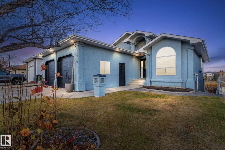 Property Photo:  15919 58 Street NW  AB T5Y 2R5 