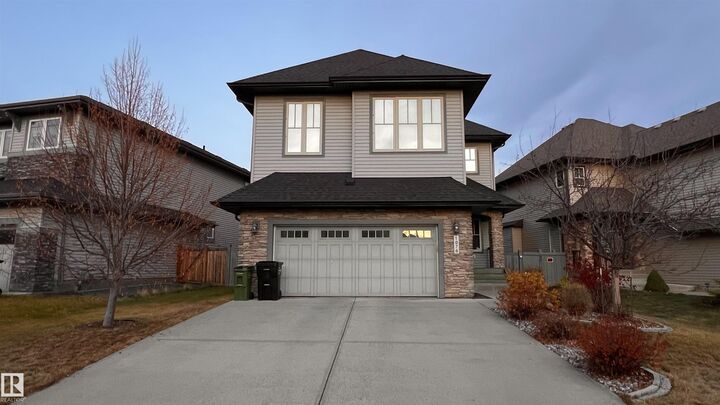 1076 Armitage Crescent SW  Edmonton AB T6W 0K3 photo