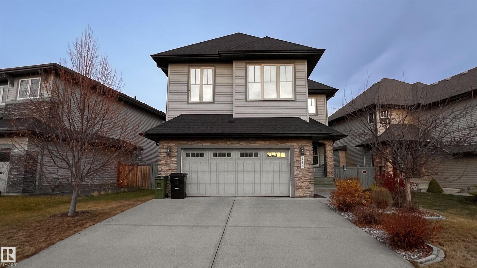 Property Photo: 1076 Armitage Crescent SW AB T6W 0K3