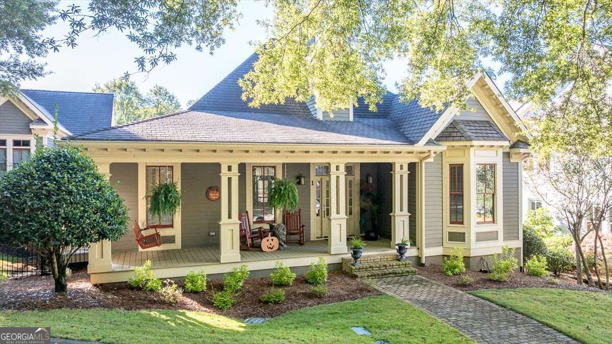 Property Photo:  1 Royal Oak Drive  GA 30607 