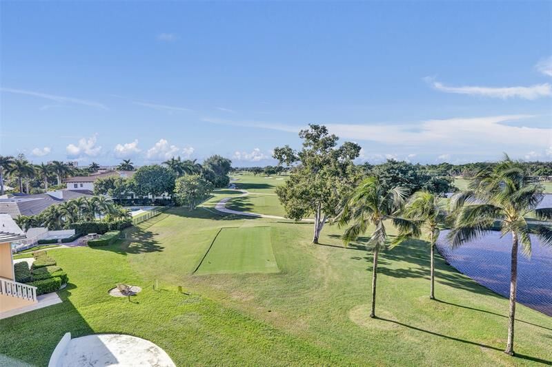 Property Photo:  2500 NE 48 Lane 403  FL 33308 