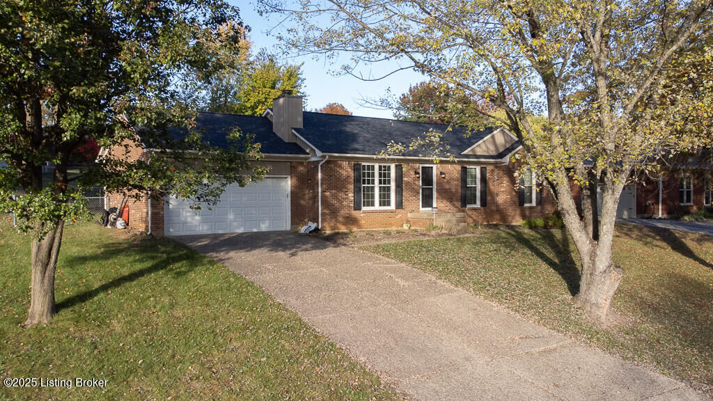 Property Photo: 1117 Cliffwood Dr KY 40026