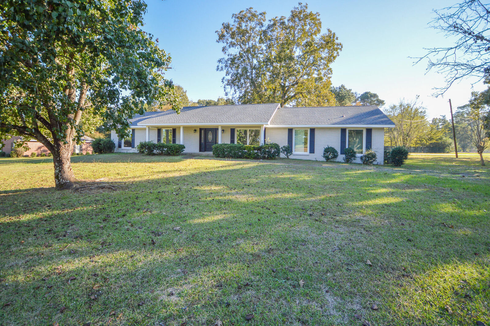 Property Photo: 1410 Pinecrest Road MS 39759
