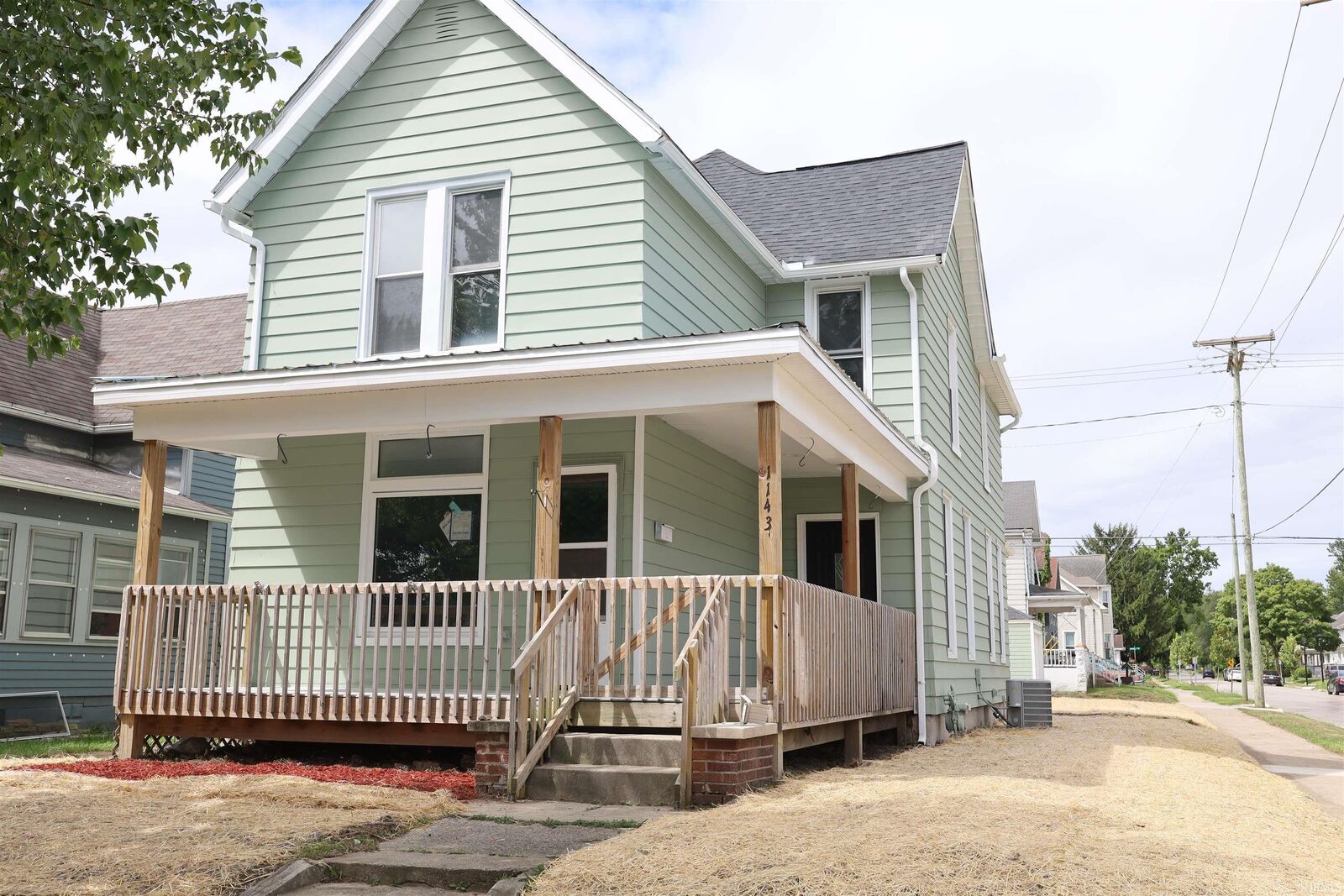 Property Photo:  1143 Saint Marys Avenue  IN 46808-3428 