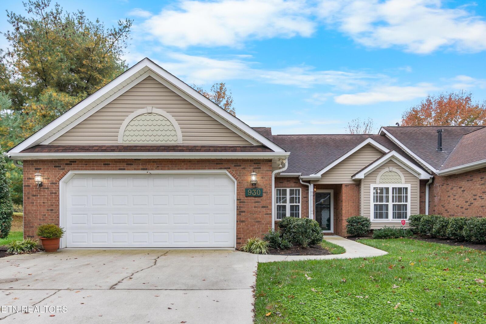 Property Photo:  930 Millington Park Way  TN 37909 