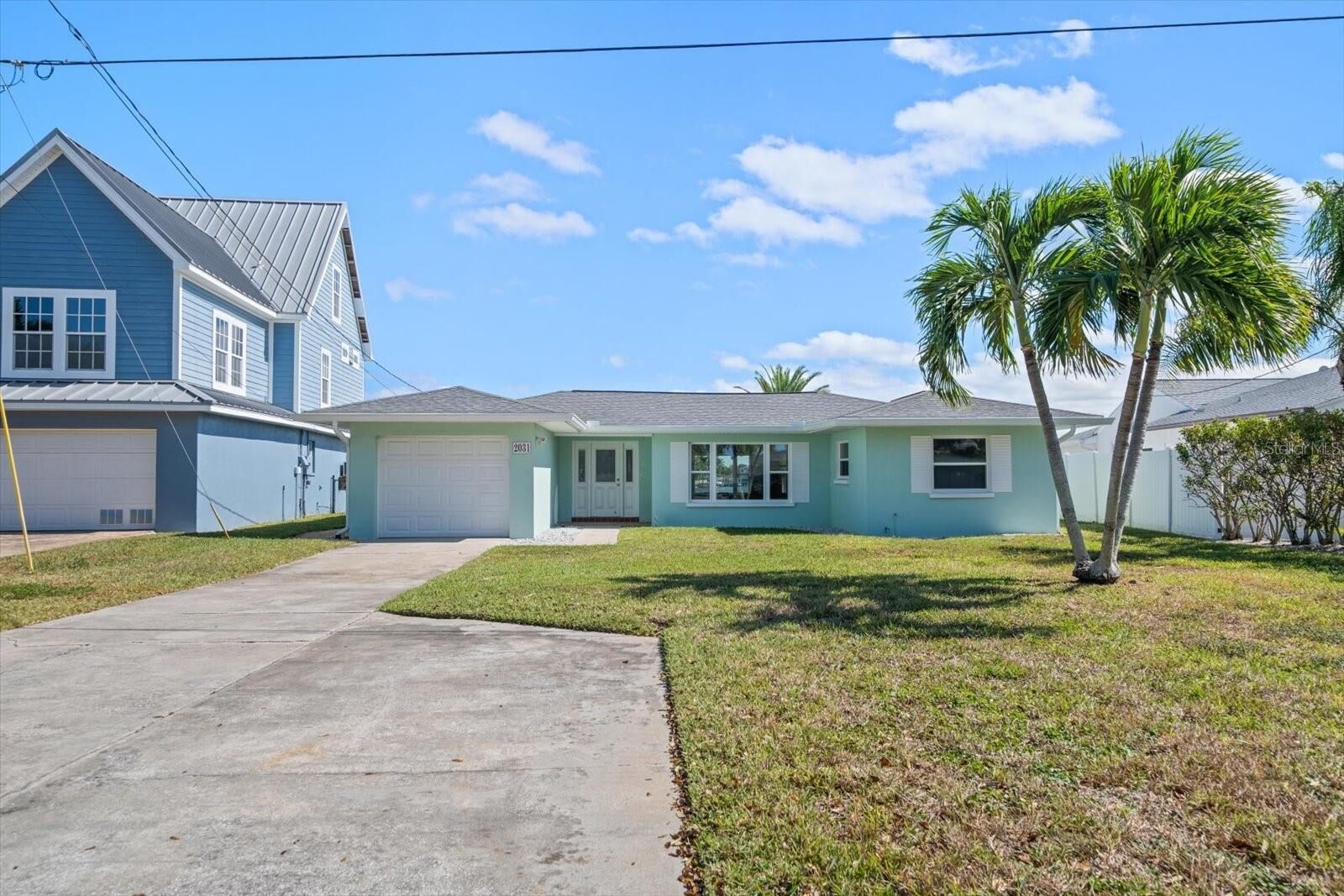 Property Photo: 2031 20th Avenue Parkway FL 33785