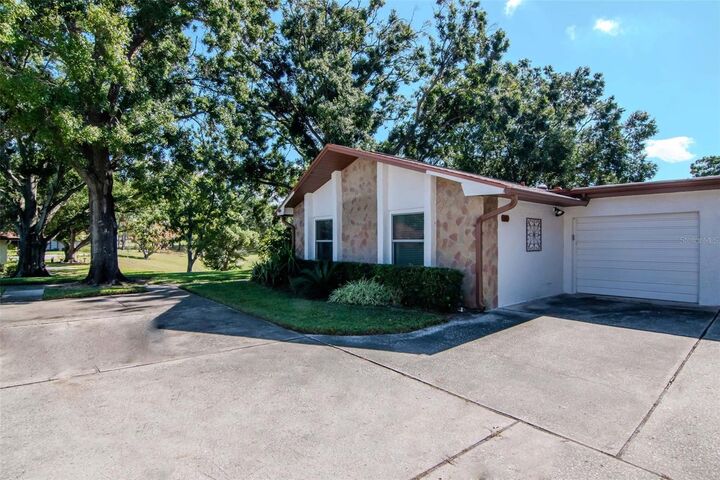 Property Photo:  2281 Shelly Drive D  FL 34684