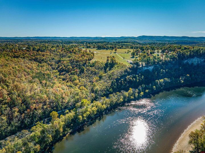 Property Photo:  232 Crown Court  AR 72658 