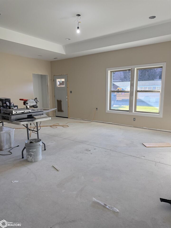 Property Photo:  1108 Willow Avenue  IA 52601 