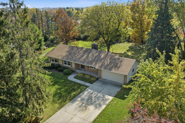 Property Photo: 14235 W Maylore Dr WI 53151