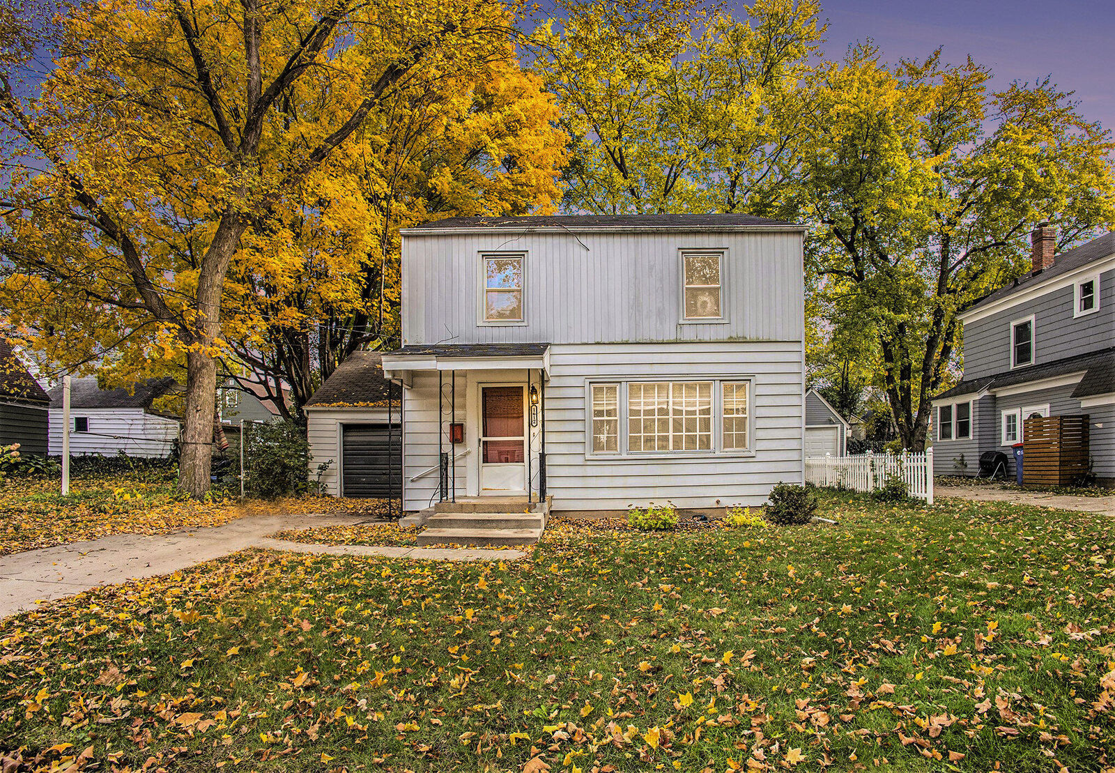 Property Photo:  1612 Margaret Avenue SE  MI 49507 