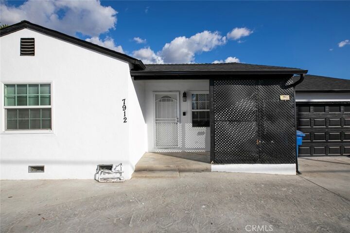 Property Photo:  7912 Vineland Avenue  CA 91352 