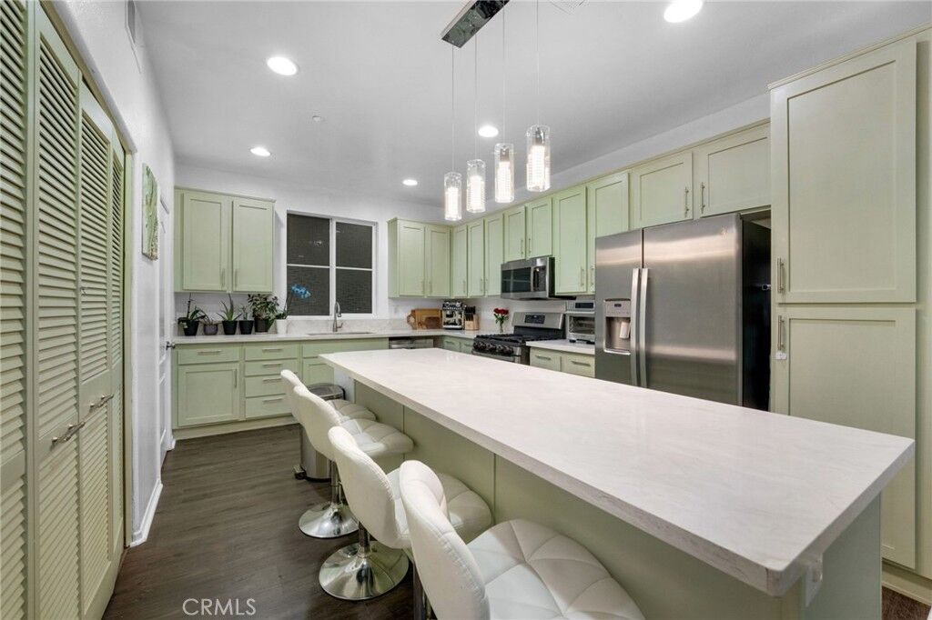 Property Photo:  1572 Hackberry  CA 91915 