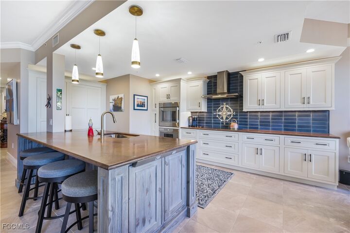 6081 Silver King Boulevard 404  Cape Coral FL 33914 photo