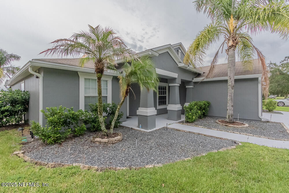 Property Photo: 1751 Hollow Glen Drive FL 32068