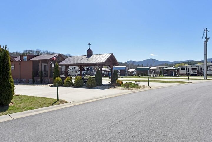 Property Photo: 81 Foggy Mountain Road GA 30512