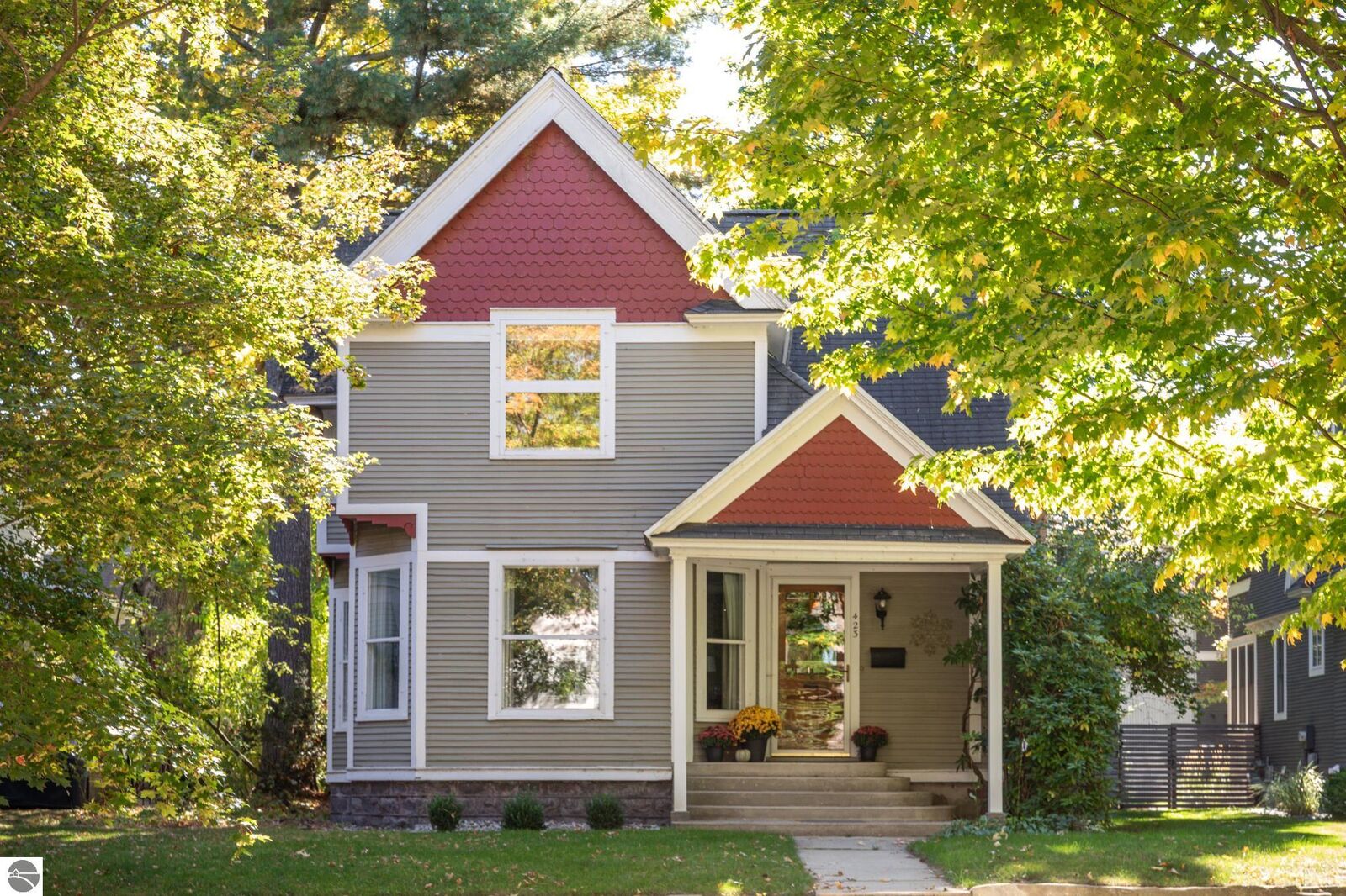 Property Photo:  423 Fifth Street  MI 49684 