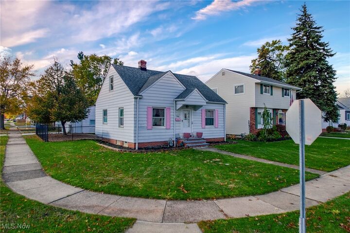 Property Photo: 346 E 329th Street OH 44095