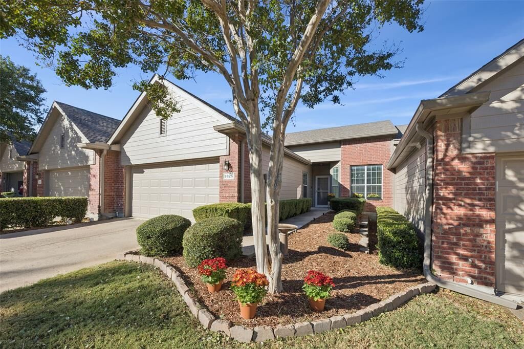 Property Photo: 9825 Kaufman Place TX 75025