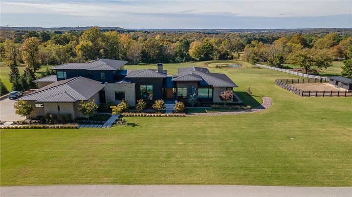 4631 E Bridgewater Lane  Fayetteville AR 72703 photo