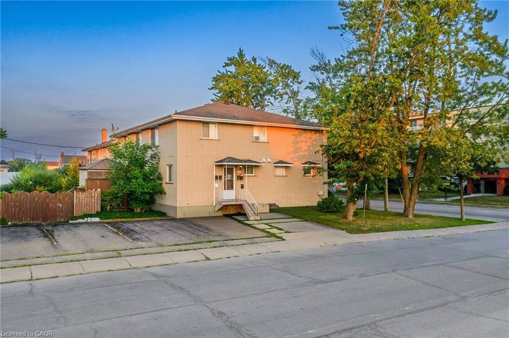 Property Photo:  150 Hagar Street Main  ON L3B 4J8 