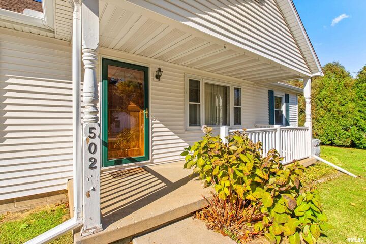 502 S Elm Street  Elmwood IL 61529 photo