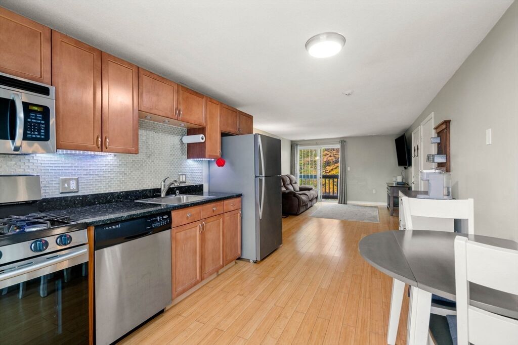 Property Photo:  38 Walker Street 9  MA 01854 