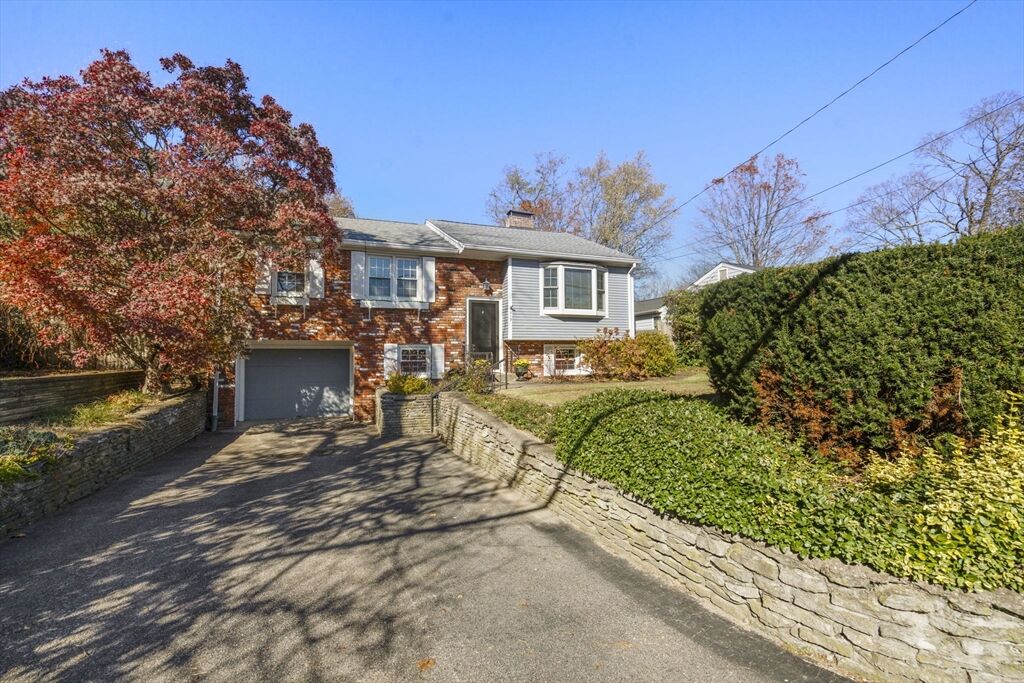 Property Photo:  517 Newport Ave  MA 02703 