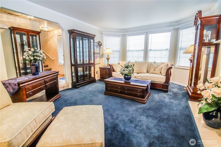 Property Photo:  10905 SE 220th Place  WA 98031 