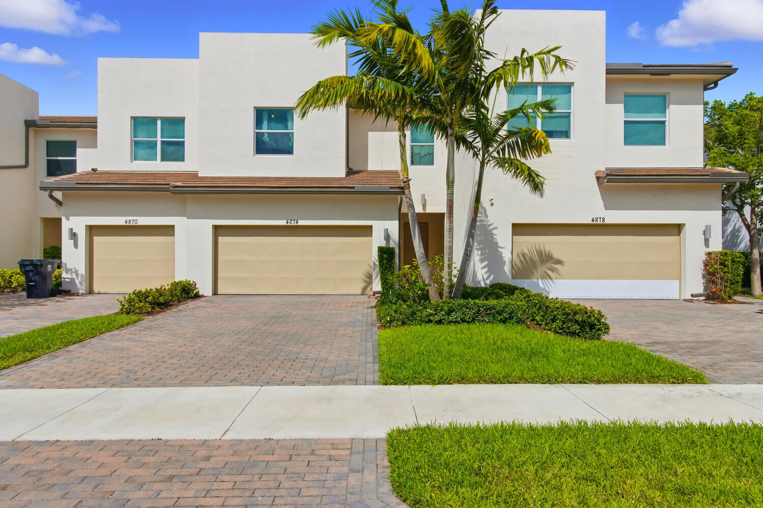 Property Photo: 4874 Navali Drive FL 33467