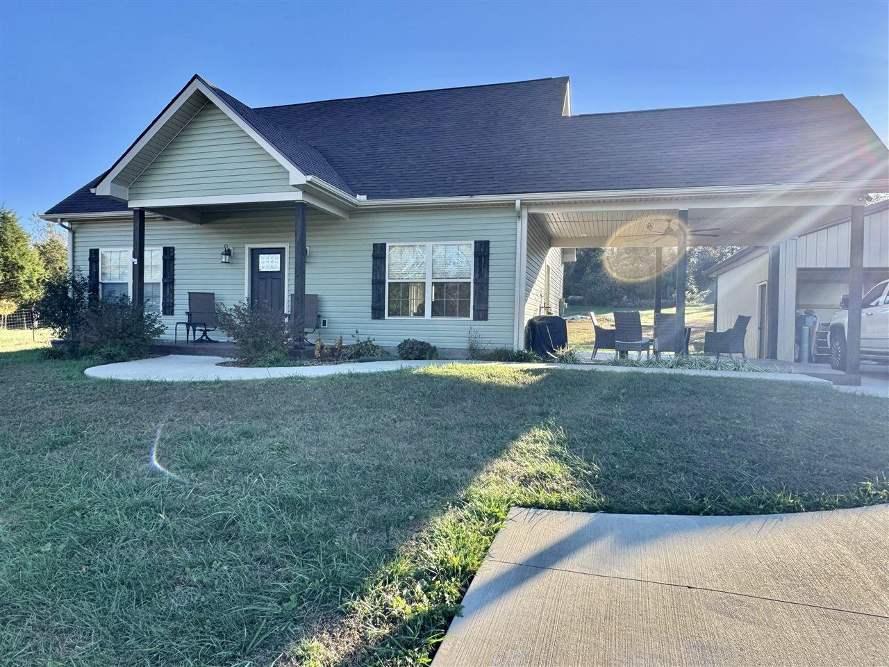 Property Photo:  233 Apple Valley Road  KY 42101 