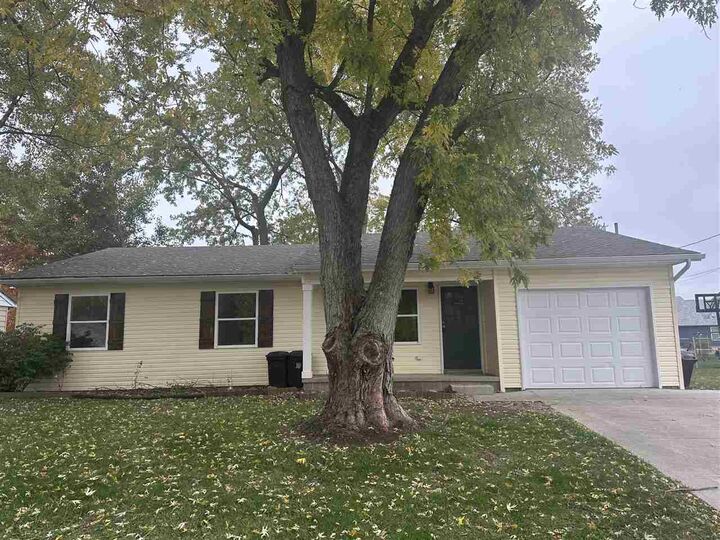 Property Photo: 707 Elm Street IN 47330