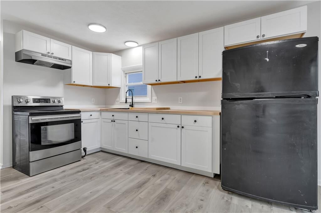 Property Photo:  107 Roosevelt Street  RI 02909 