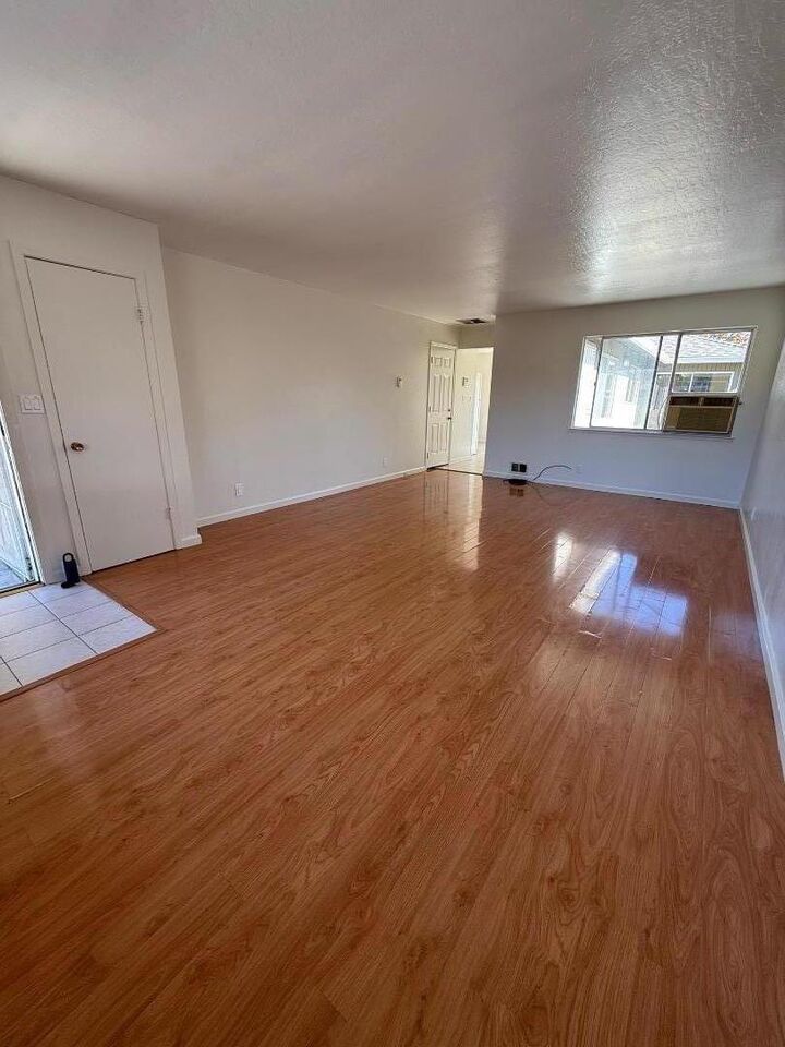 Property Photo:  1112 Nottingham Place  CA 95117 